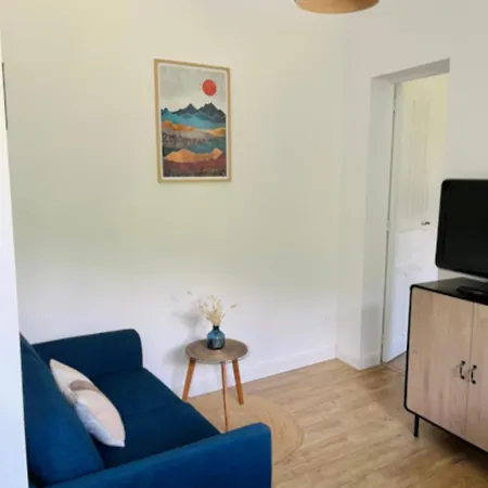 T2 Sur Jardin, Au Coeur De Luchon Lägenhet